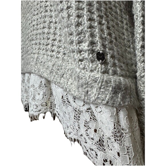 Hollister Lace Hem Chunky Knit Sweater Gray & Cream Lace Accented 2010s Medium - Picture 3 of 6